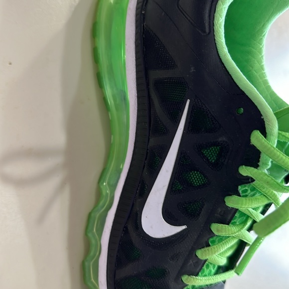 Nike Air Max with Nike + - Picture 9 of 16